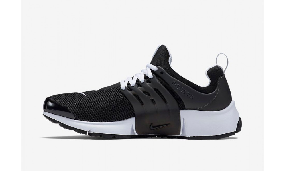 Nike air presto black white gum hotsell